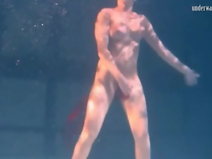 Ballerina stars in arousing underwater show