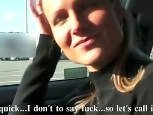 Blonde babe shows her tits to car chauffeur and gets cash to show more