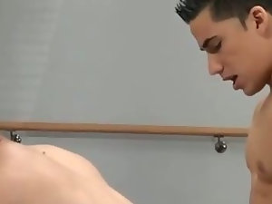 Latino gay gets fucked by his personal trainer