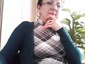 CH raunchy 48 mom, demonstrates her boobs, for my cum