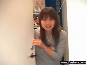 Seductive japanese Young woman Flashing In Public And Screwing Brutal movie-14