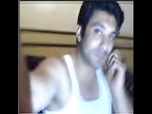 Pakistani hijab Lad Farhan jerking on webcam - amawebcam.com/gay