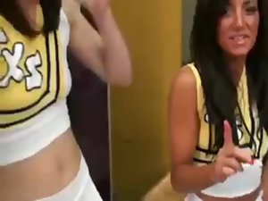 cheerleaders get grinded in the locker room by her friend