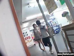 Flashing And Then Screwing Rough In Public Places vid-03