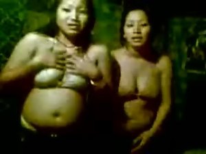 Seductive indian Arunachali models having fun api n jama
