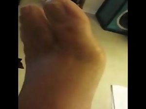 friend wiggled her toes