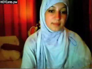 Free Chat Chesty Arabian hijab Babe Fingering Her Butt On Webcam - www.HOTCams.pw