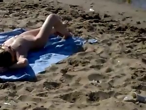 Cumming on naked sunbathing cougar