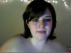 stunning heavy seductive teen masturbates on webcam