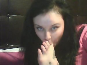 Tempting scottish cutie masturbating her cunt rough on webcam